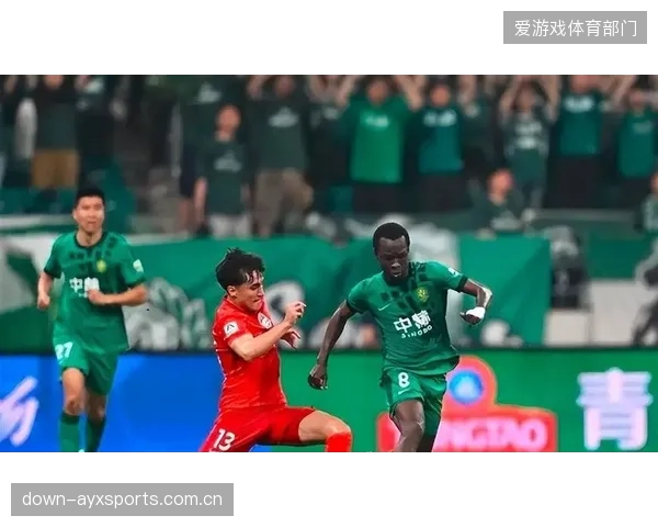 国安有望延续强势，球队进攻体系磨合完毕，将利用主场优势冲击状态不稳的武汉三镇后防。